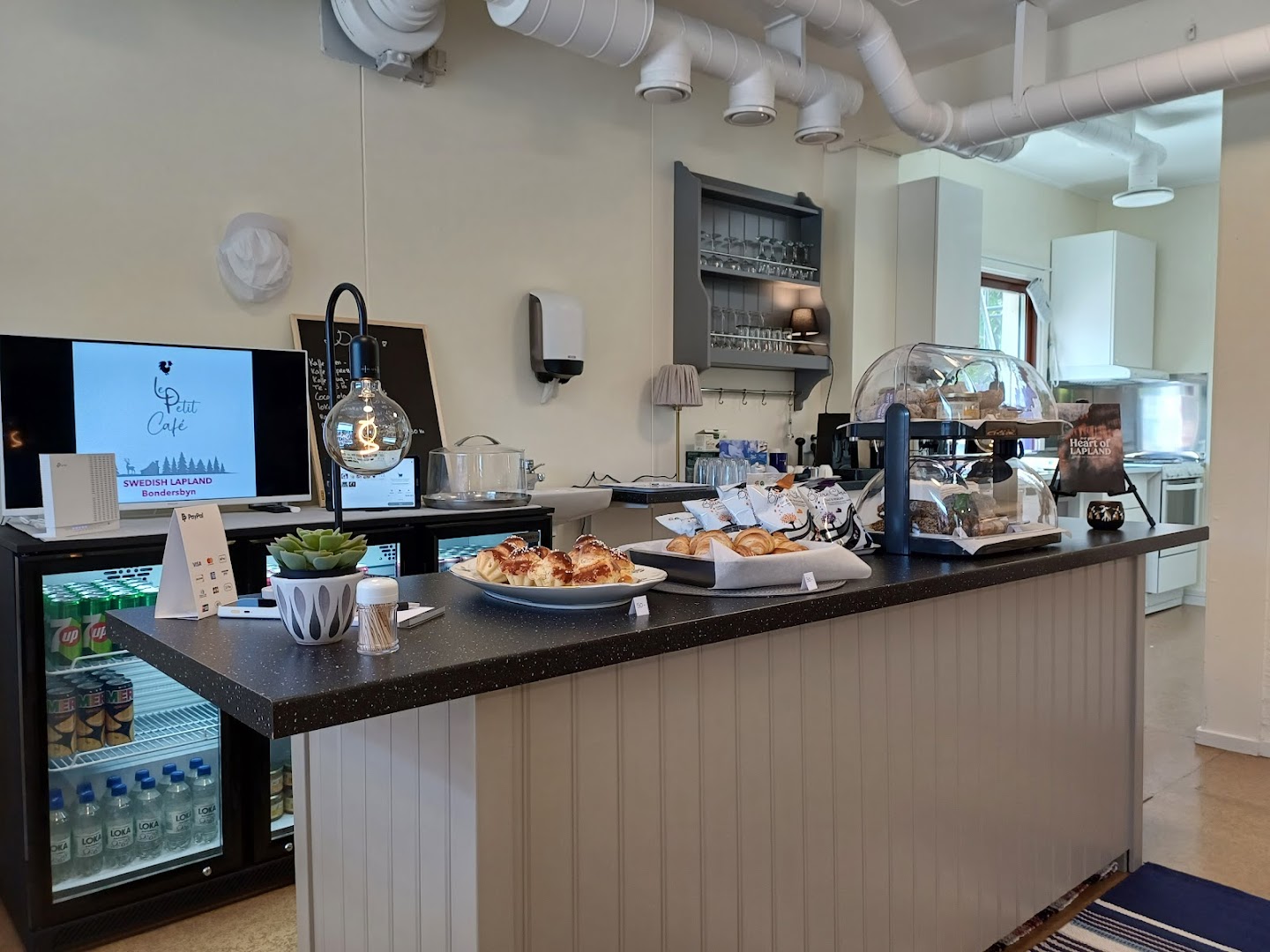 Le Petit Café · Bilder 2